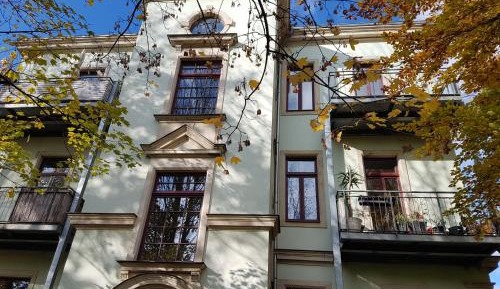 Studio with Balcony
