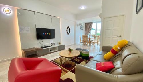 Three-Bedroom Apartment with Sea View