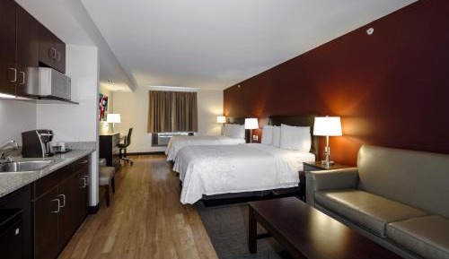 Suite with Two Queen Beds with Kitchenette Third Floor Smoke Free