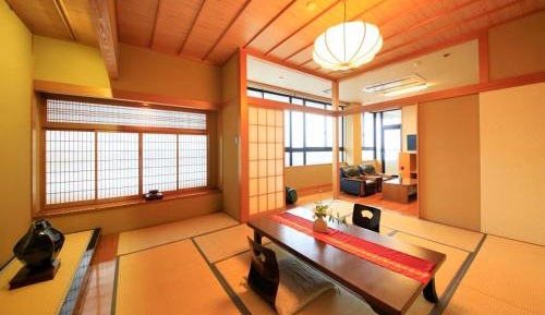 Twin Suite Room with Tatami Area