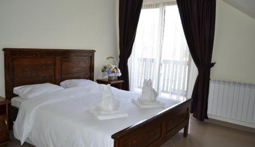 King Room with Mountain View