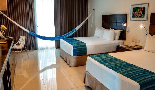 Superior Deluxe Room with Mini Refrigerator and Garden View, 2 double beds