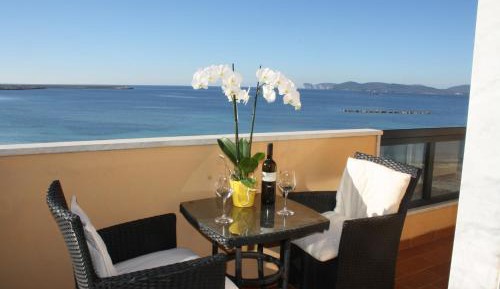 Two-Bedroom Apartment with Sea View