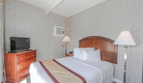 2 Queen Beds Suite Non-Smoking
