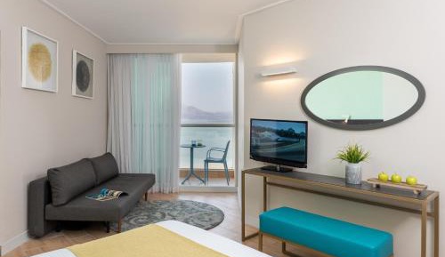 Deluxe Double or Twin Room with Sea View