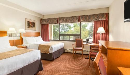 Double Room with Two Double Beds - Non-Smoking