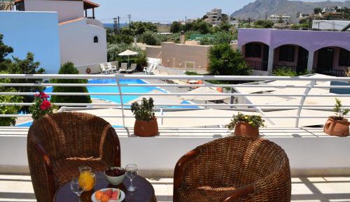 Junior Suite with Pool View