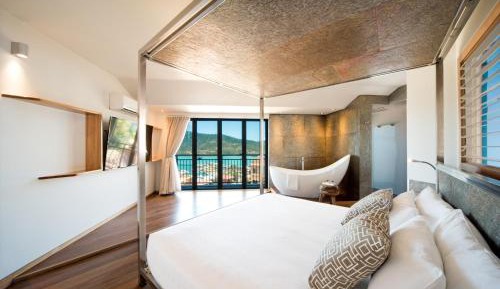 One Bedroom Retreat Suite