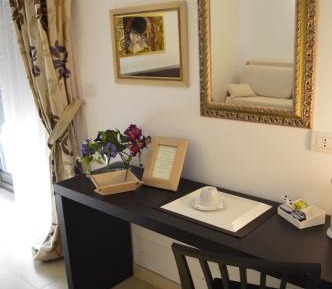 Mini Suite