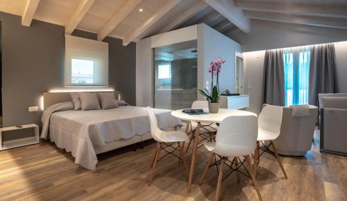 Deluxe Double or Twin Room - Second Floor