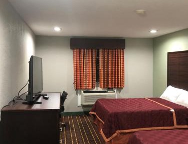 Standard Queen Room