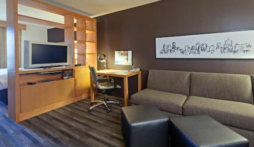 King Studio Suite