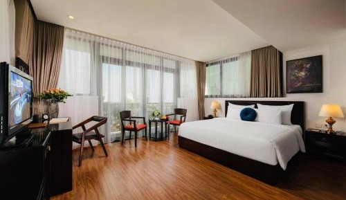 Suite with City View