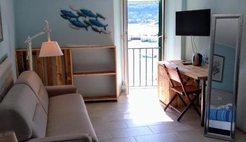 Double or Twin Room with Sea View