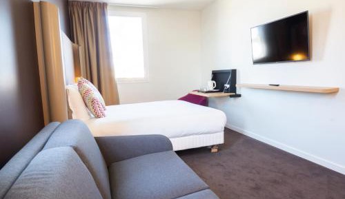 Triple Room with One Double Bed and One Single Sofa Bed