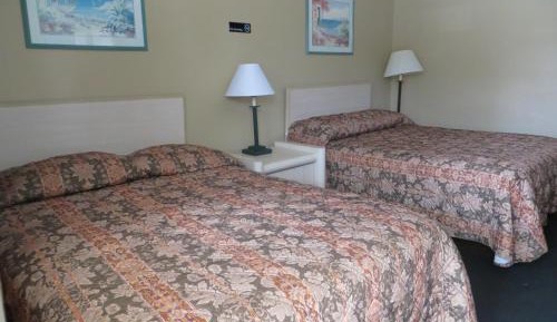 Queen Room with Two Queen Beds - Non-Smoking