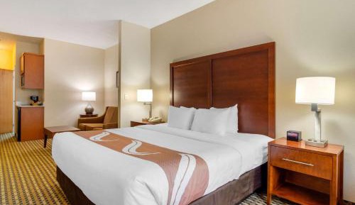 King Suite with Sofa Bed - Non-Smoking