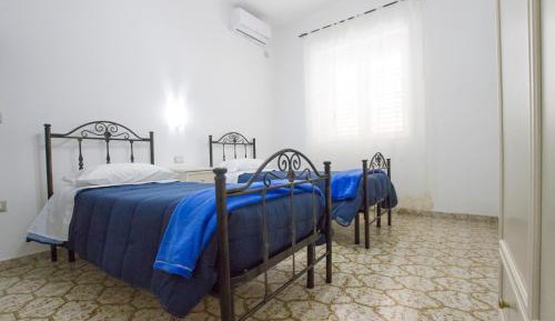 Twin Room with Private Bathroom