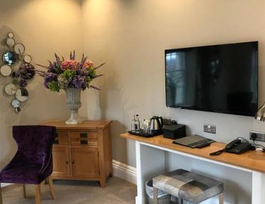 Superior King Room