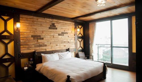 King Room with Lake View