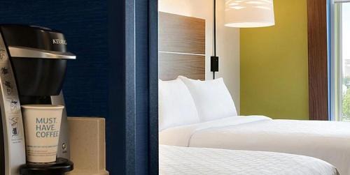 Standard Room with Two Queen Beds