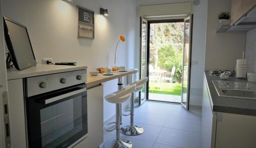 Apartment with Garden View