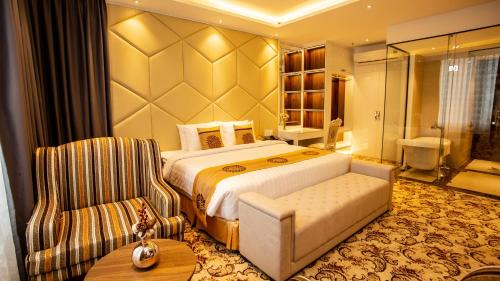 King Suite