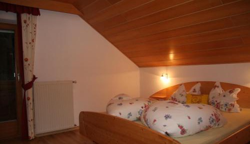 One-Bedroom Apartment with Balcony