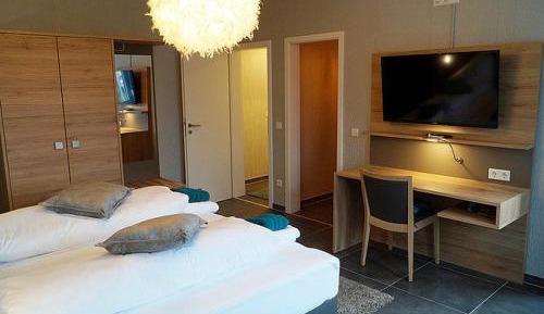 Large Double Room