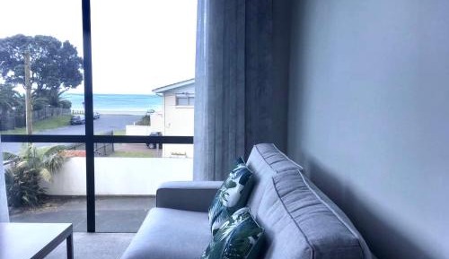 Waves Seaview Suite