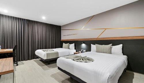 Queen Room with Two Queen Beds