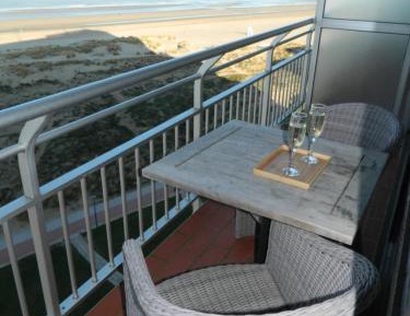 Studio Apartment with Sea View