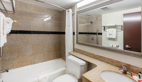 Queen Room with Two Queen Beds - Smoking