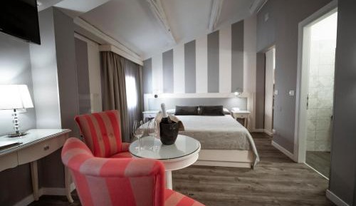 Deluxe Junior Suite