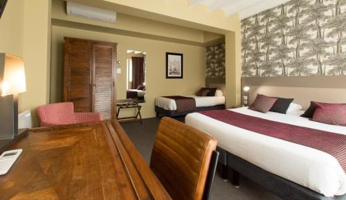 Triple Room