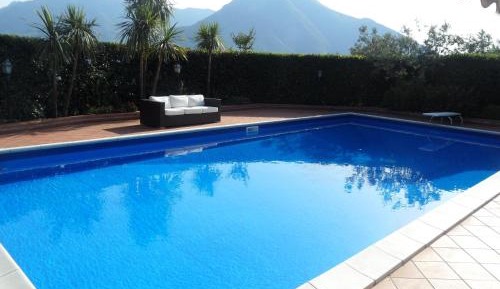 One-Bedroom Apartment with Pool View (4 Adults)