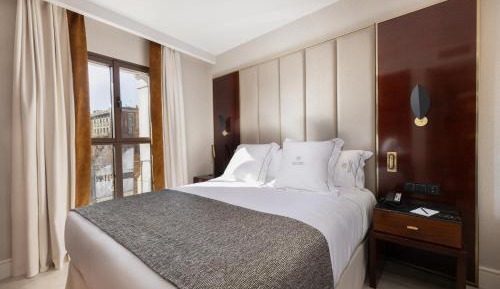 Two-Bedroom Apartment with City View