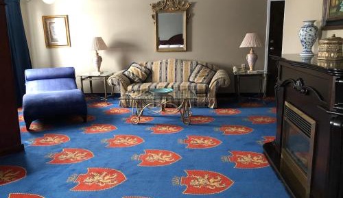 Royal King Suite - Non-Smoking