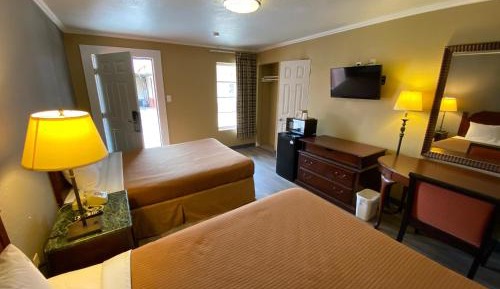Queen Room with Two Queen Beds