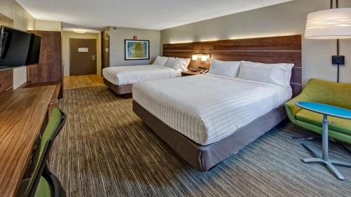 Standard Queen Room with Two Queen Beds