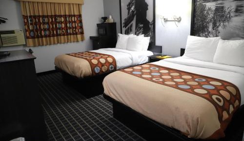 Deluxe Double Room with Two Double Beds - Non-Smoking