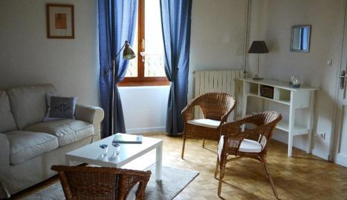 Cottage (6 Adults)