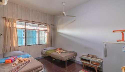 Standard Twin Room with Shared Bathroom