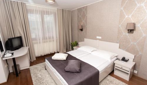 Superior Double Room with Balcony
