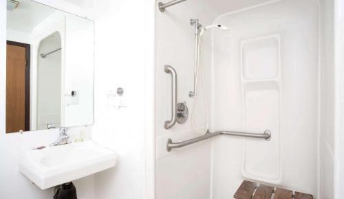 Double Room with Two Double Beds - Disability Access - Non-Smoking