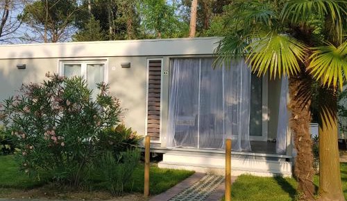 Superior Chalet - Garden Home