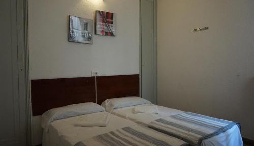 Twin Room with Shared Bathroom