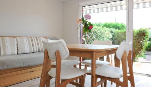 Apartment with Garden View