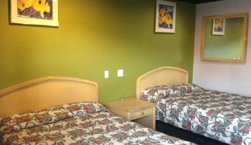 Double Bed - Non-Smoking