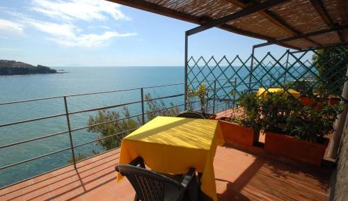 Standard Triple Room with Balcony